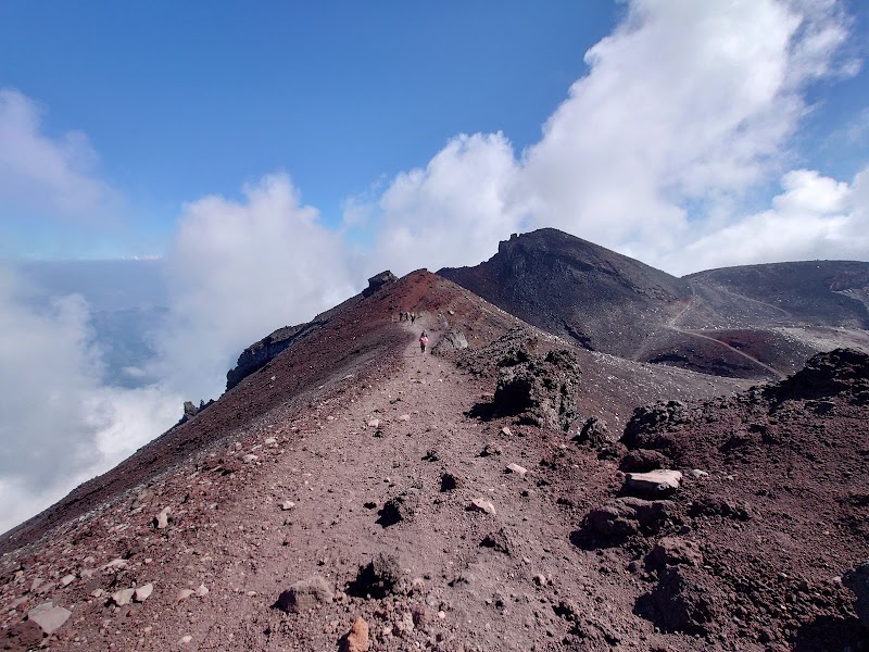 Hakusandake: Peaks Above the Clouds in Yamanashi - Hakusandake