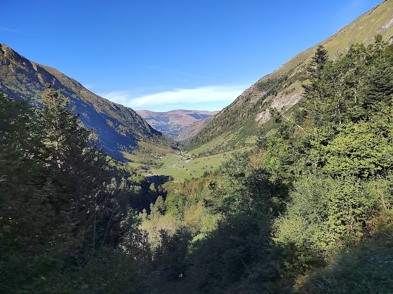 Lac d'Oô: The Jewel of the Pyrenees - Lac d'Oô