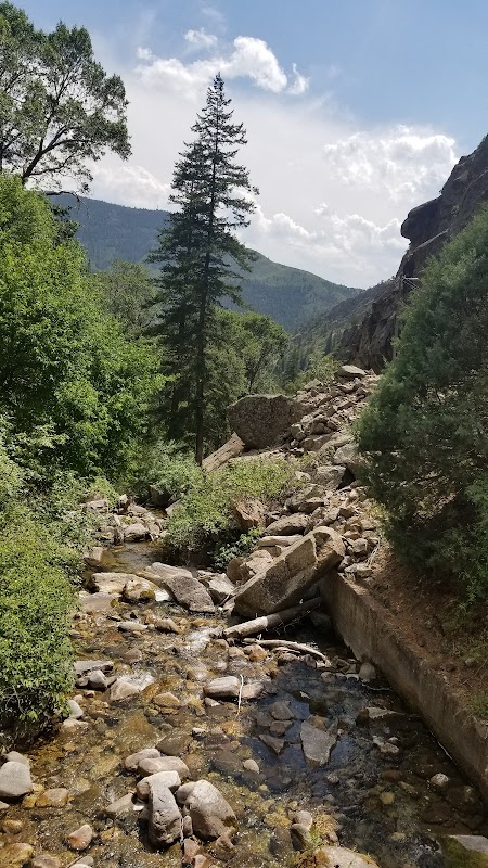 Nature's Retreat: Jess Weaver Trailhead - Jess Weaver Trailhead