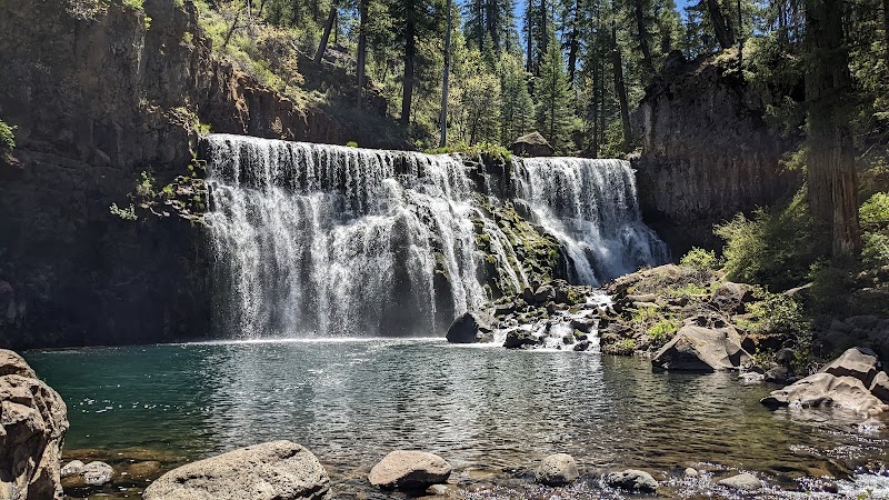Discover the Majestic McCloud River Falls - McCloud River Falls Trailhead