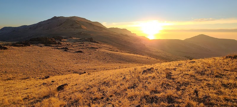 Discover Dooly Knob's Majestic Views - Dooly Knob