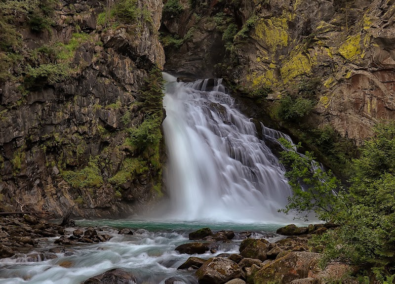 Majestic Cascate di Riva Falls - Cascate di Riva