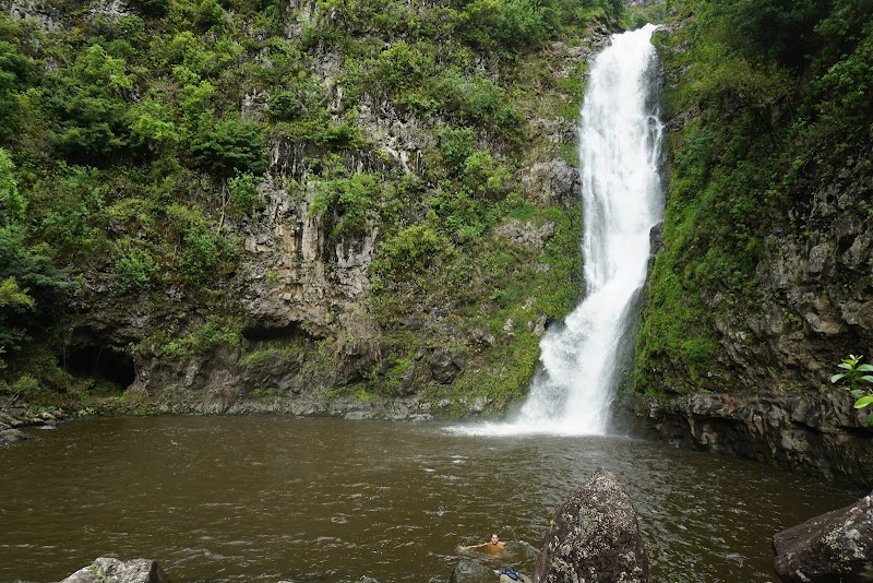 Waterfall Wonder: Moa'ula Falls, Moloka‘i - Moa'ula Falls