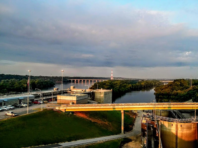 Marvel at Wilson Dam - Wilson Dam