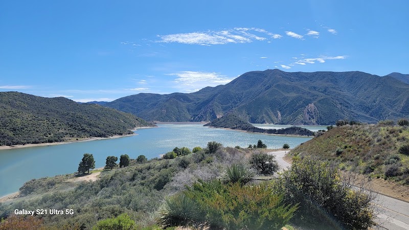 Nature's Retreat: Angeles National Forest - Angeles National Forest