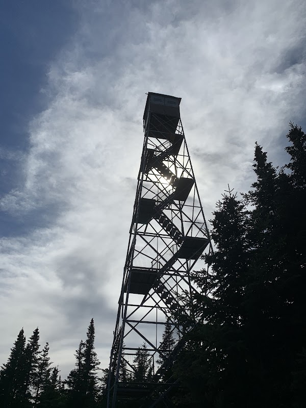 Discover the Wonders of West Canada Lake Wilderness outdoor detail