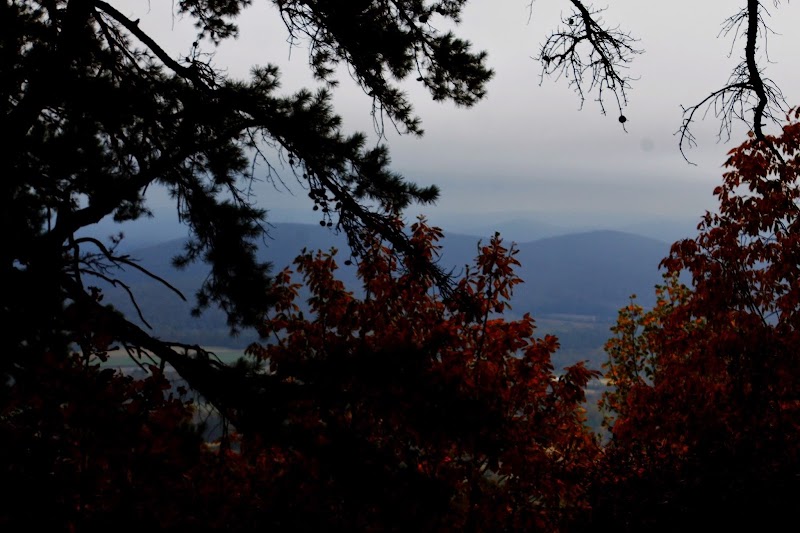 Hiking at Keel Mountain - Keel Mountain