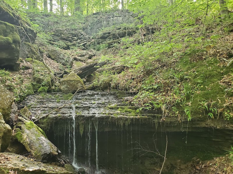 Journey into the Depths: Mammoth Cave outdoor detail