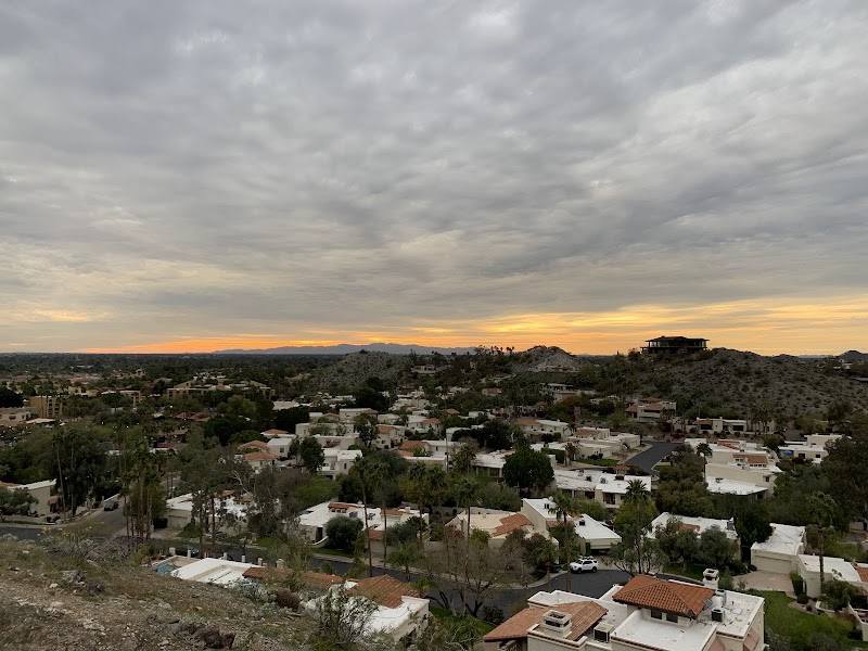 Desert Peaks of Phoenix outdoor detail