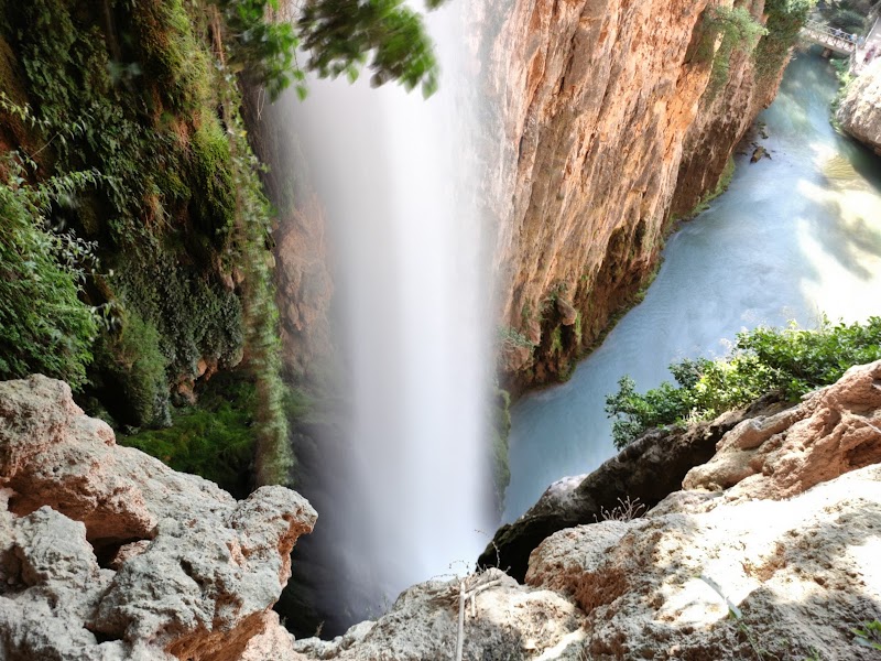 Waterfall Wonders: Horse Tail Falls in Zaragoza - Horse tail waterfall
