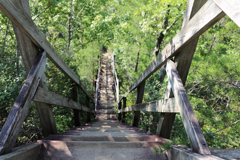 Natural Arches of Tennessee: Twin Arches surrounding landscape
