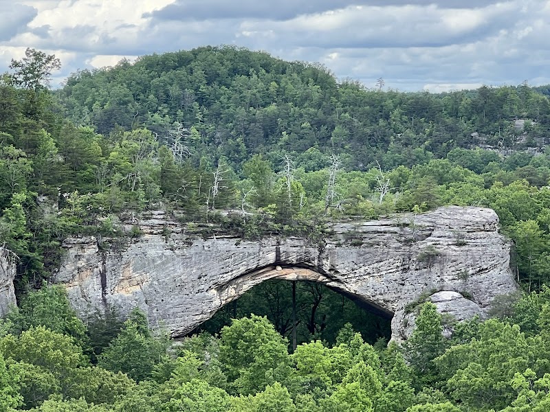 Natural Arch Wonders: Parkers Lake - Natural Arch