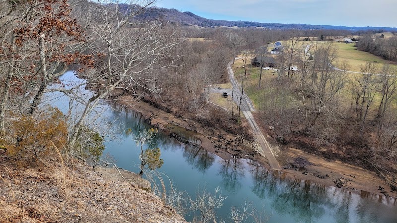 Natural Wonder: Rockhouse the Creelsboro Natural Arch outdoor detail