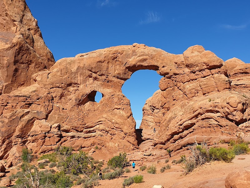 Red Canyon Arch: The Natural Gateway of Panguitch outdoor detail