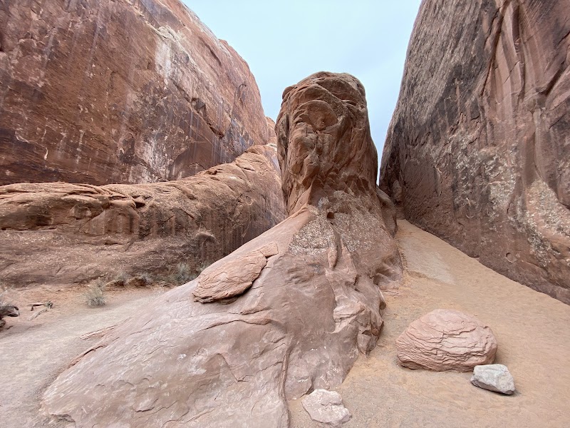 Tunnel Arch: A Natural Marvel in Arches National Park outdoor detail