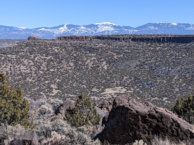 Discover the Majestic Gallows Edge in Los Alamos - Gallows Edge