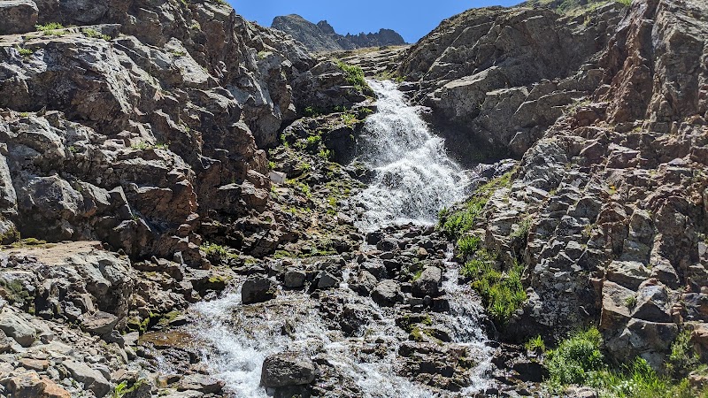 Discover the Scenic Splendor of American Basin outdoor detail
