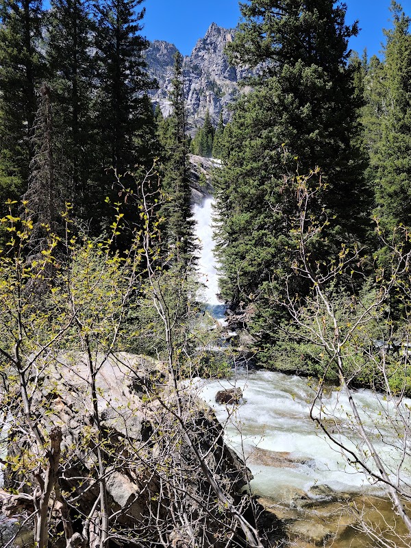 Waterfall Wonder at Hidden Falls surrounding landscape