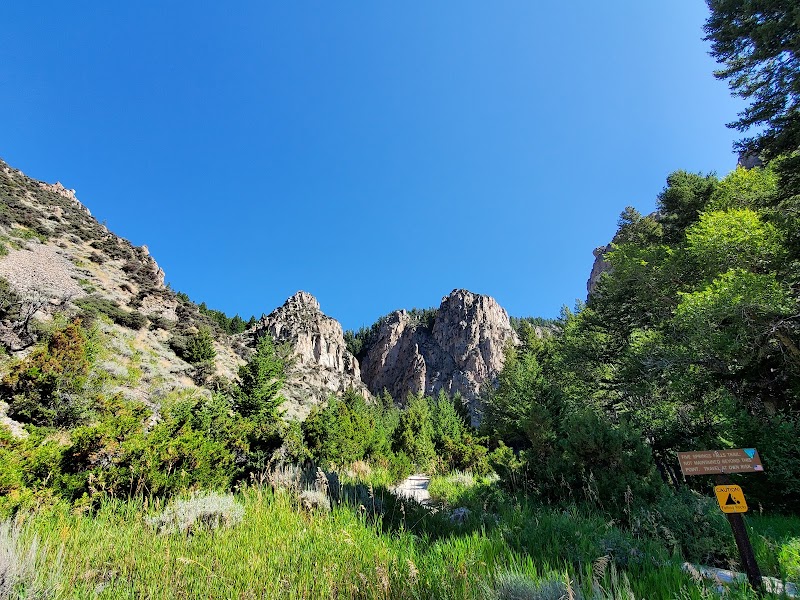 Five Springs Falls Campground: Nature's Retreat in Wyoming - Five Springs Falls Campground