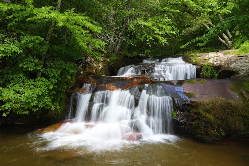 Discover Tranquility at Statons Creek Falls - Statons Creek Falls