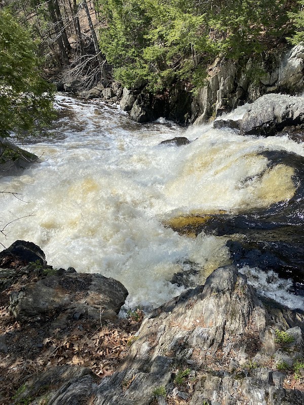 Discover the Beauty of Monroe Falls - Monroe Falls