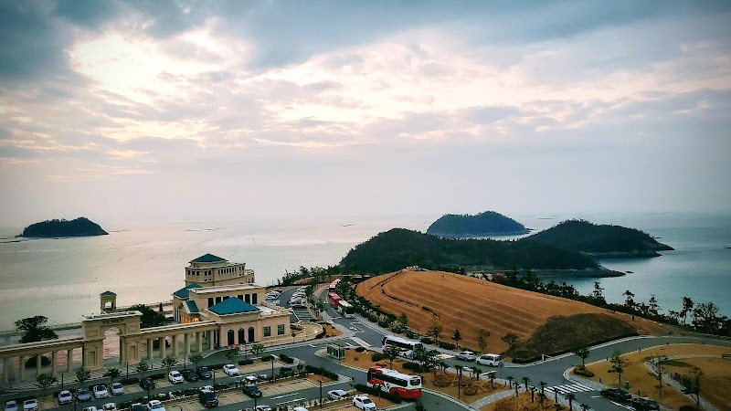 Scenic Serenity at Jindo-gun: A Natural Retreat - Jindo-gun