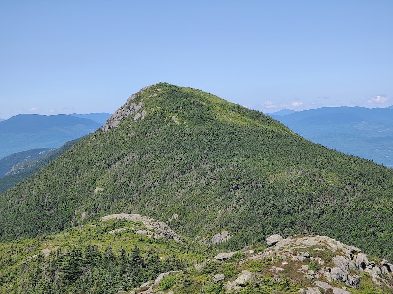 Mount Bigelow: A Hiker's Paradise in Maine surrounding landscape
