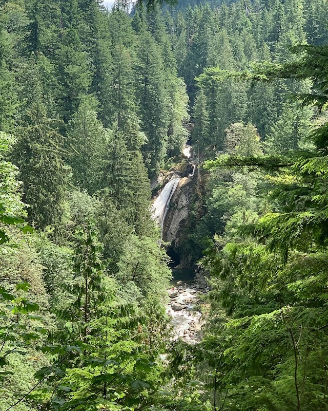 Falling for Nature at Twin Falls outdoor detail