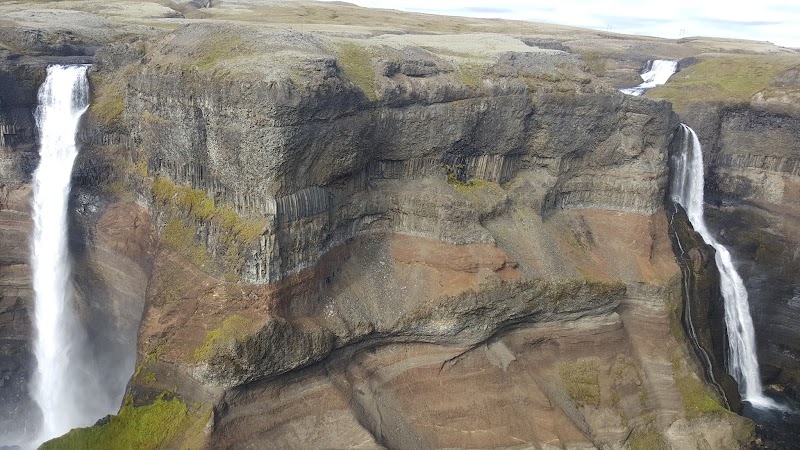 Cascading Splendor: Háafossvegur's Waterfall Adventure - Háafossvegur