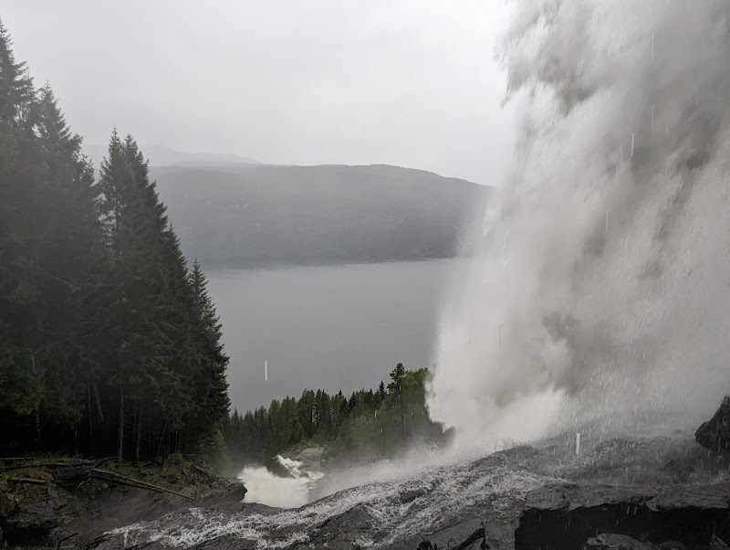 Tvinnefossen: Norway's Cascading Wonder - Tvinnefossen