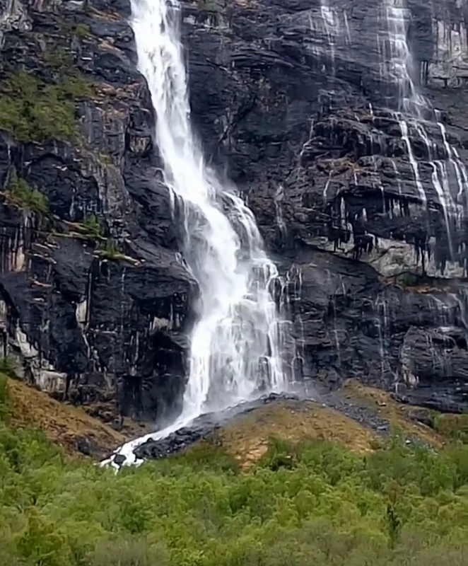 Majestic Waterfall Wonder: Døntefossen in Rauma - Døntefossen