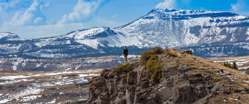 Trail Thrills in Colorado: Devils Causeway surrounding landscape