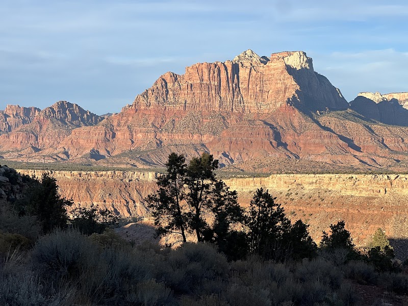 Biking Adventure on Gooseberry Mesa surrounding landscape