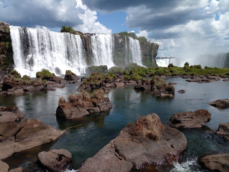 Marvel at the Majestic Foz do Iguaçu Waterfalls - Foz do Iguaçu
