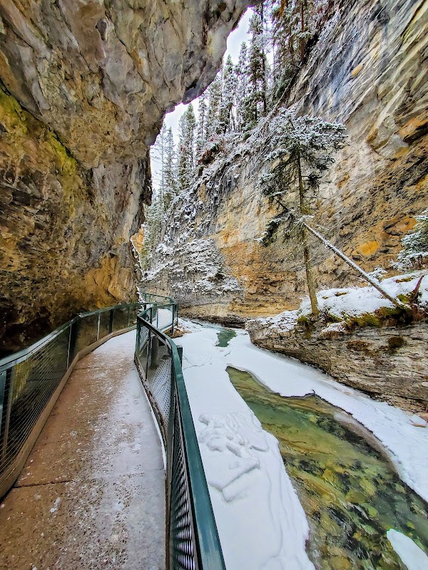 Discover the Beauty of Johnston Canyon, Lower Falls - Johnston Canyon, Lower Falls