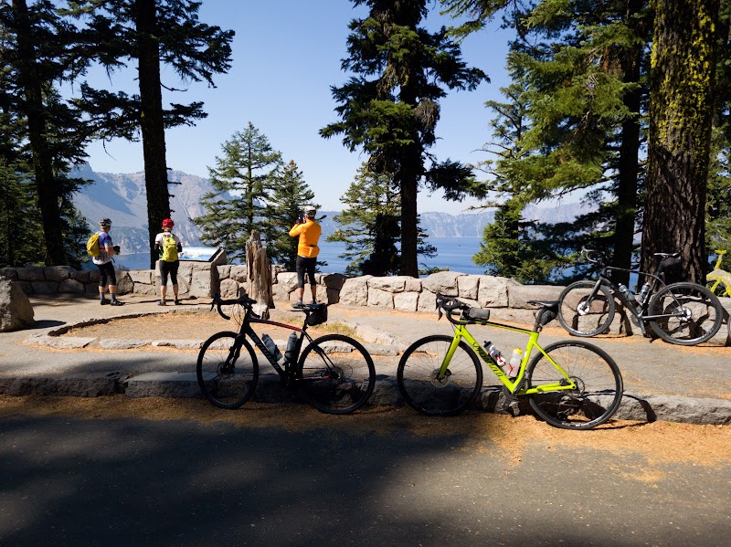 Phantom Ship Overlook: Nature's Spectacle at Crater Lake surrounding landscape