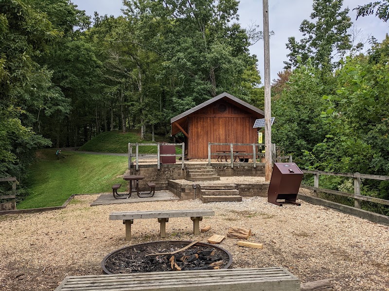 Nature's Escape at Fontana Dam Shelter surrounding landscape