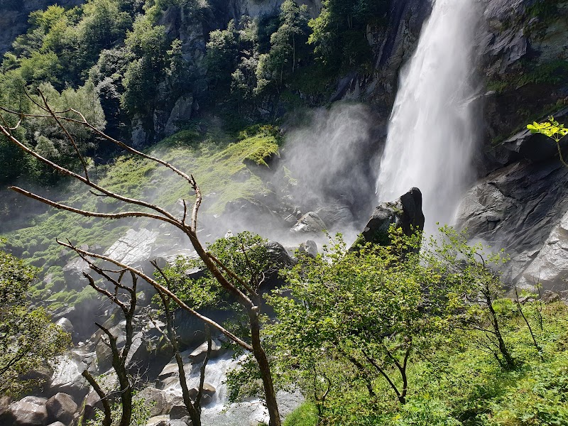 Waterfalls & Wilderness: Cascata di Foroglio - Cascata di Foroglio