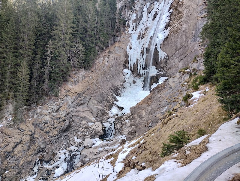 Discover Iffigbach Wasserfall: Nature's Hidden Gem in Lenk - Iffigbach Wasserfall