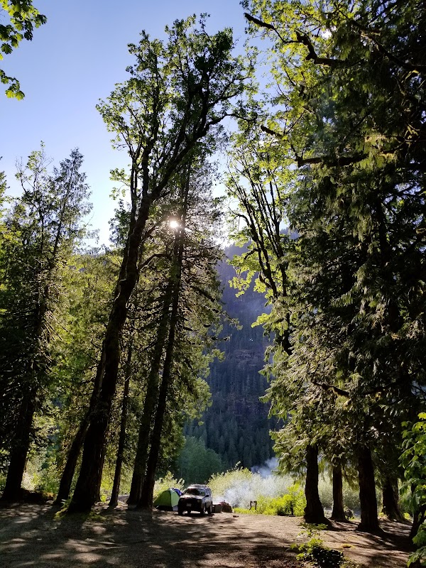 Nature's Symphony at High Falls (5.5km) Recreation Site vantage point