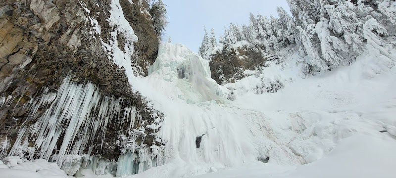 Cascading Beauty at Alexander Falls outdoor detail
