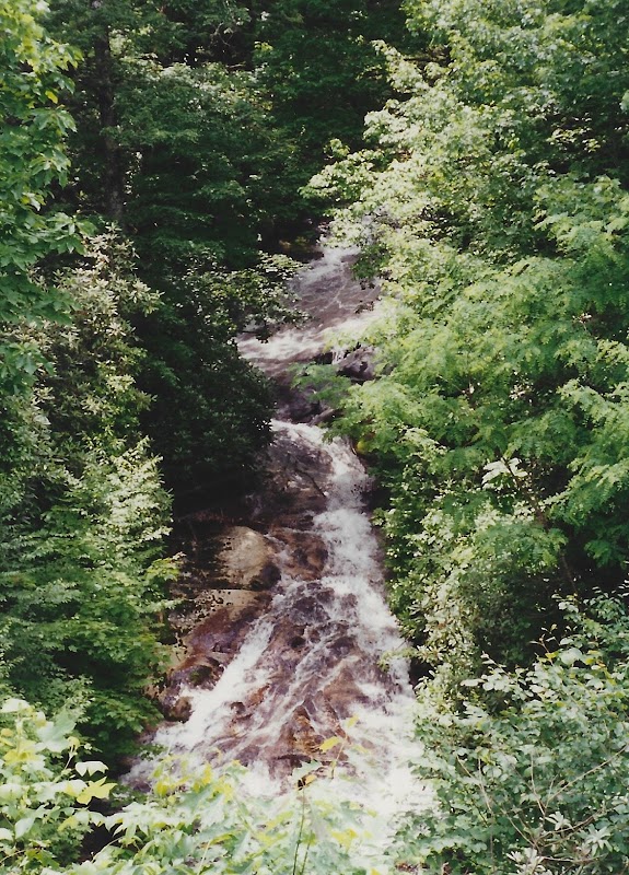 The Cascade Splendor of Satulah Falls - Satulah Falls