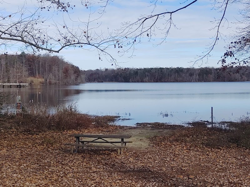 Discover the Serenity of Salem Lake Trail surrounding landscape