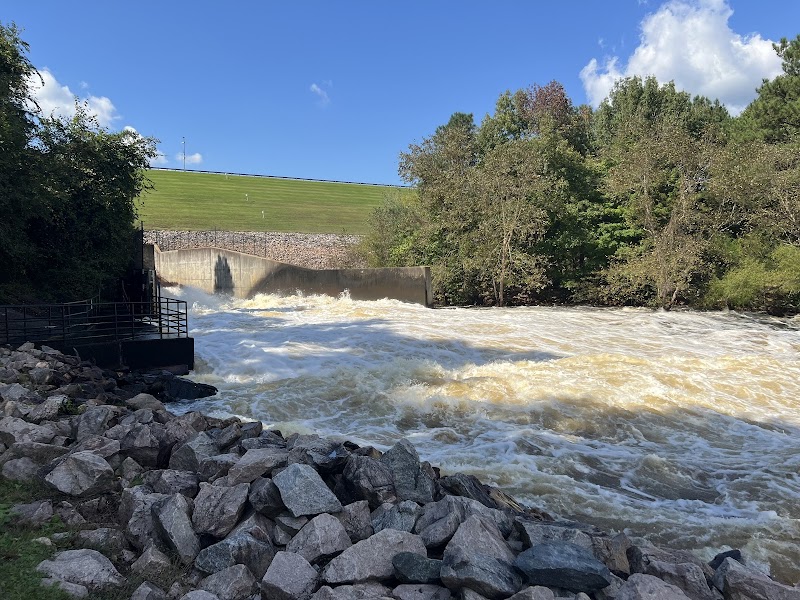 Riverside Retreat: Falls of Neuse Trail - Falls of Neuse Trail