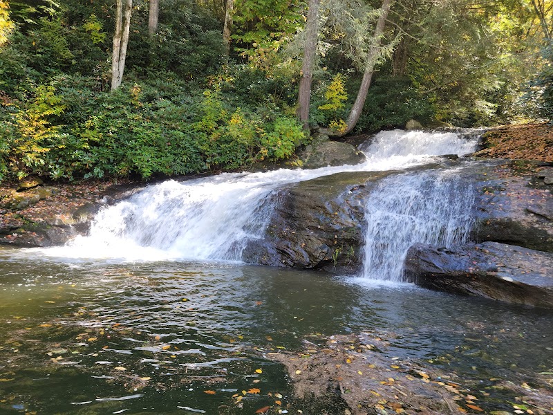 Hurricane Falls: Nature's Cascade in Glenville - Hurricane Falls