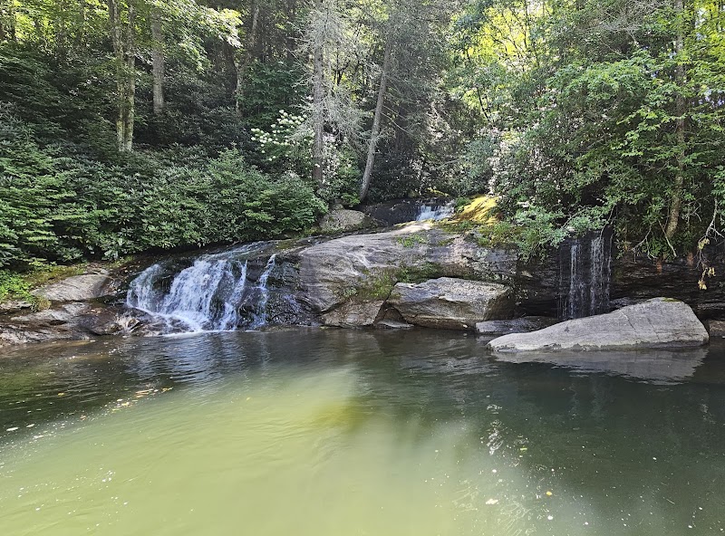 Hurricane Falls: Nature's Cascade in Glenville - Hurricane Falls