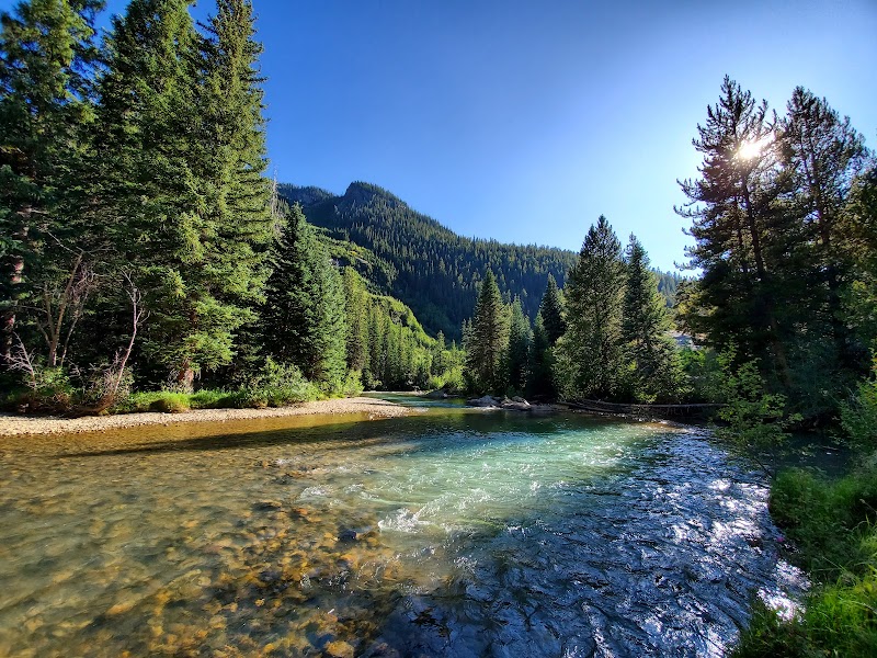 Nature's Retreat: Grottos Day Use Area - Grottos Day Use Area