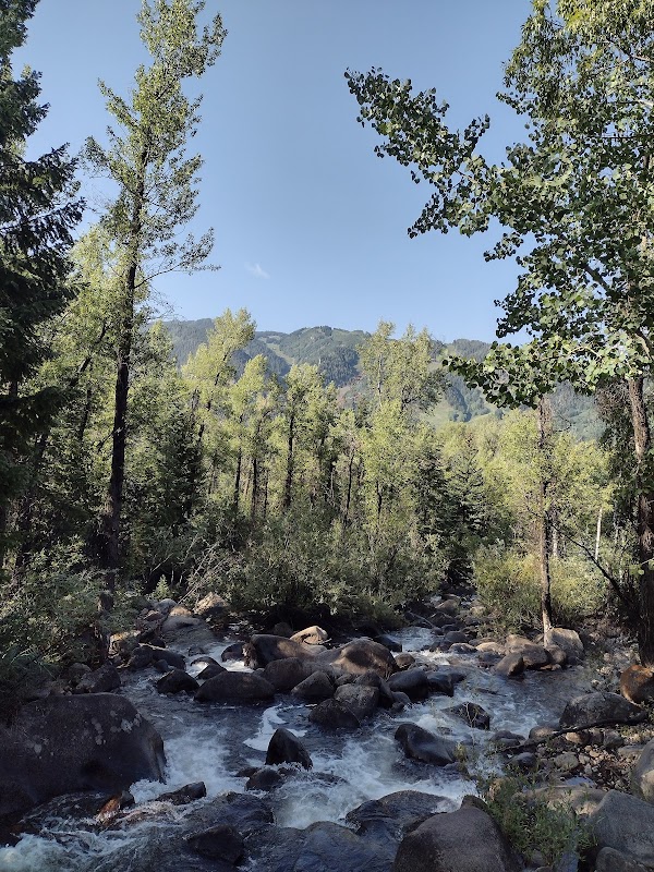 Scenic Trails of Upper Hunter Creek - Upper Hunter Creek Trailhead