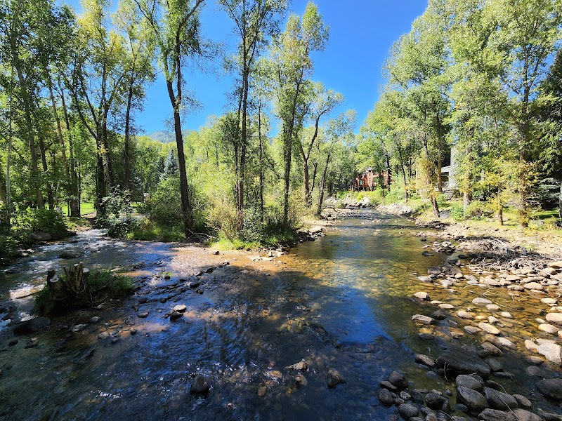 Herron Park in Aspen: A Riverside Retreat - Herron Park