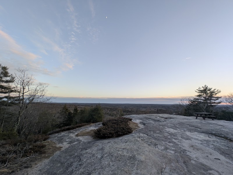 Scenic Hiking and Panoramic Views at Bradbury Mountain State Park - Bradbury Mountain State Park